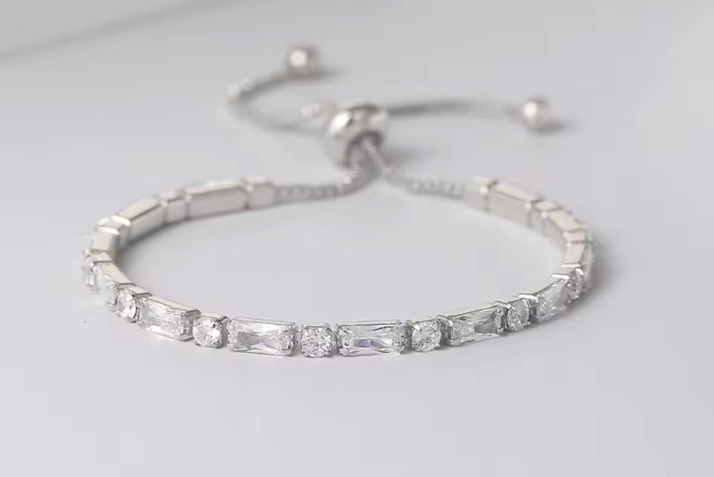 PULSERA AJUSTABLE PLATEADA CRISTALES RECTANGULARES