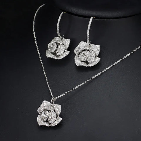 SET 2 PIEZAS PLATEADO FLOR GRANDE CRISTALES