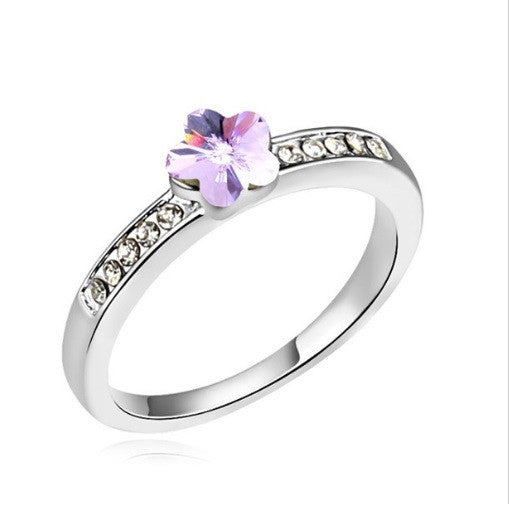 Anillo Plateado Flor Chica Lila, Tallas: 6, 6.5, 7 y 7.5