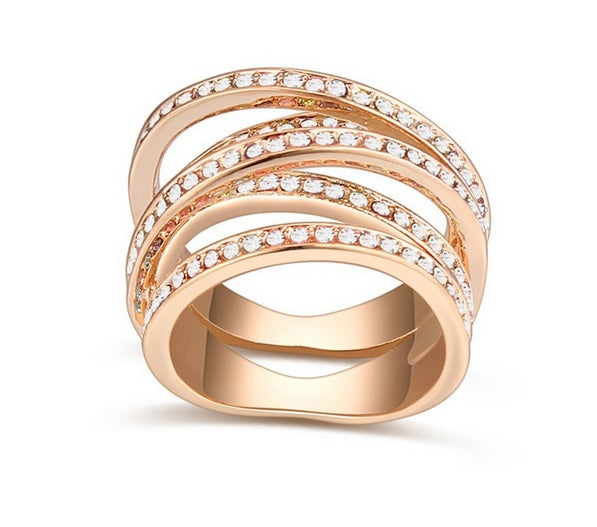 Anillo 3D Dorado, tallas disponibles 5.5, 6 y 6.5