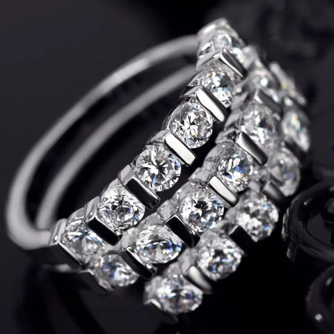 ANILLO PLATEADO 3 FILAS CRISTALES, TALLAS: 5.5