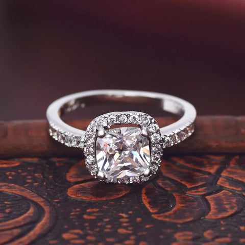 Anillo Plateado Cuadro de Cristal, Tallas: 5.5, 6, 6.5, 7 y 8