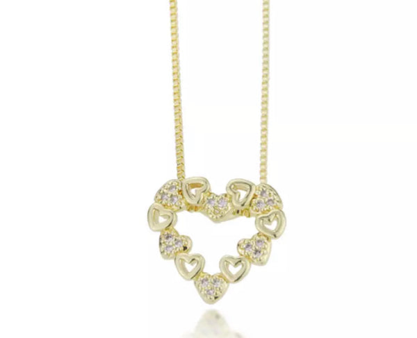 Collar Corazón Dorado con Corazones Cristal